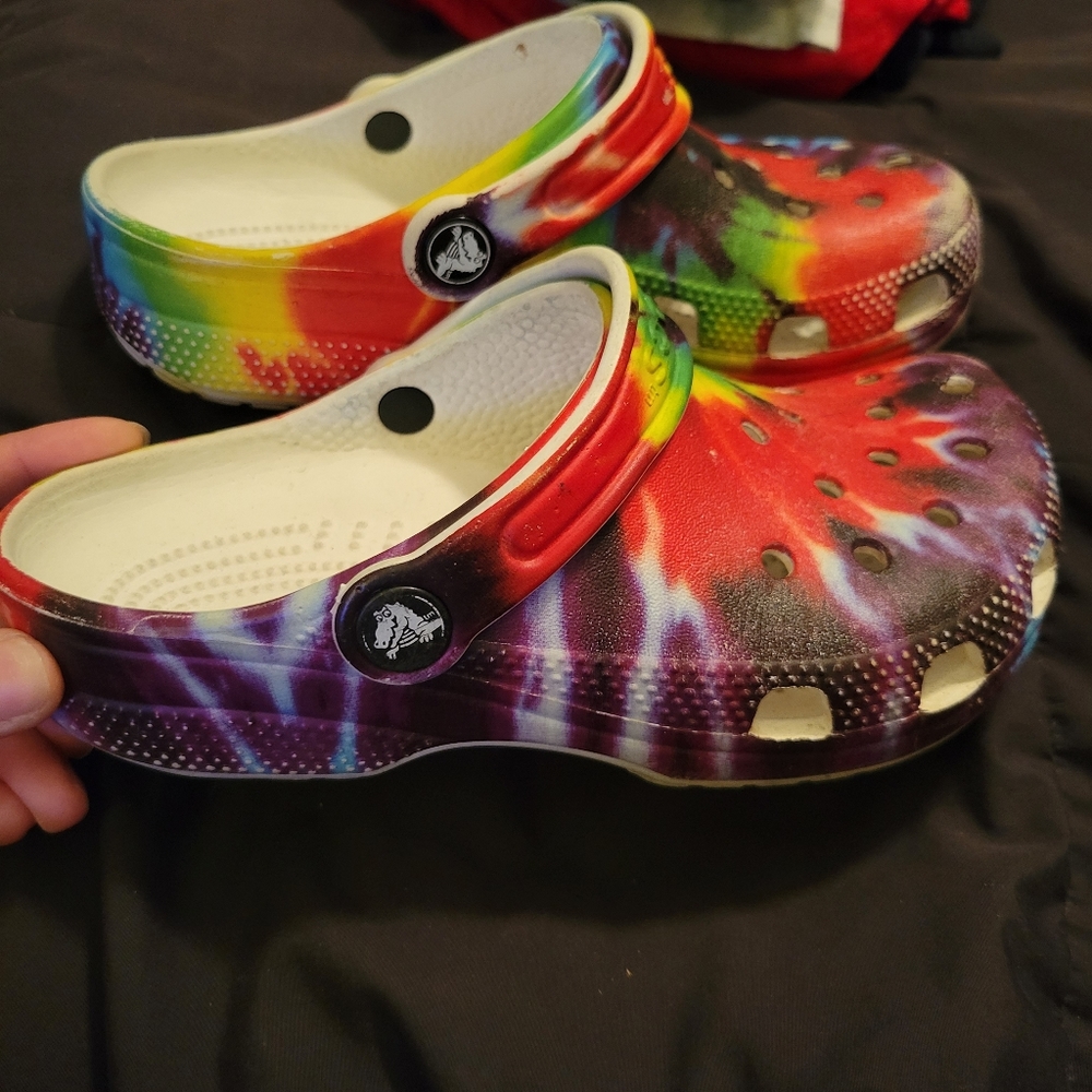 Kids Crocs size J1